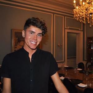 Meet your Posher, Michael